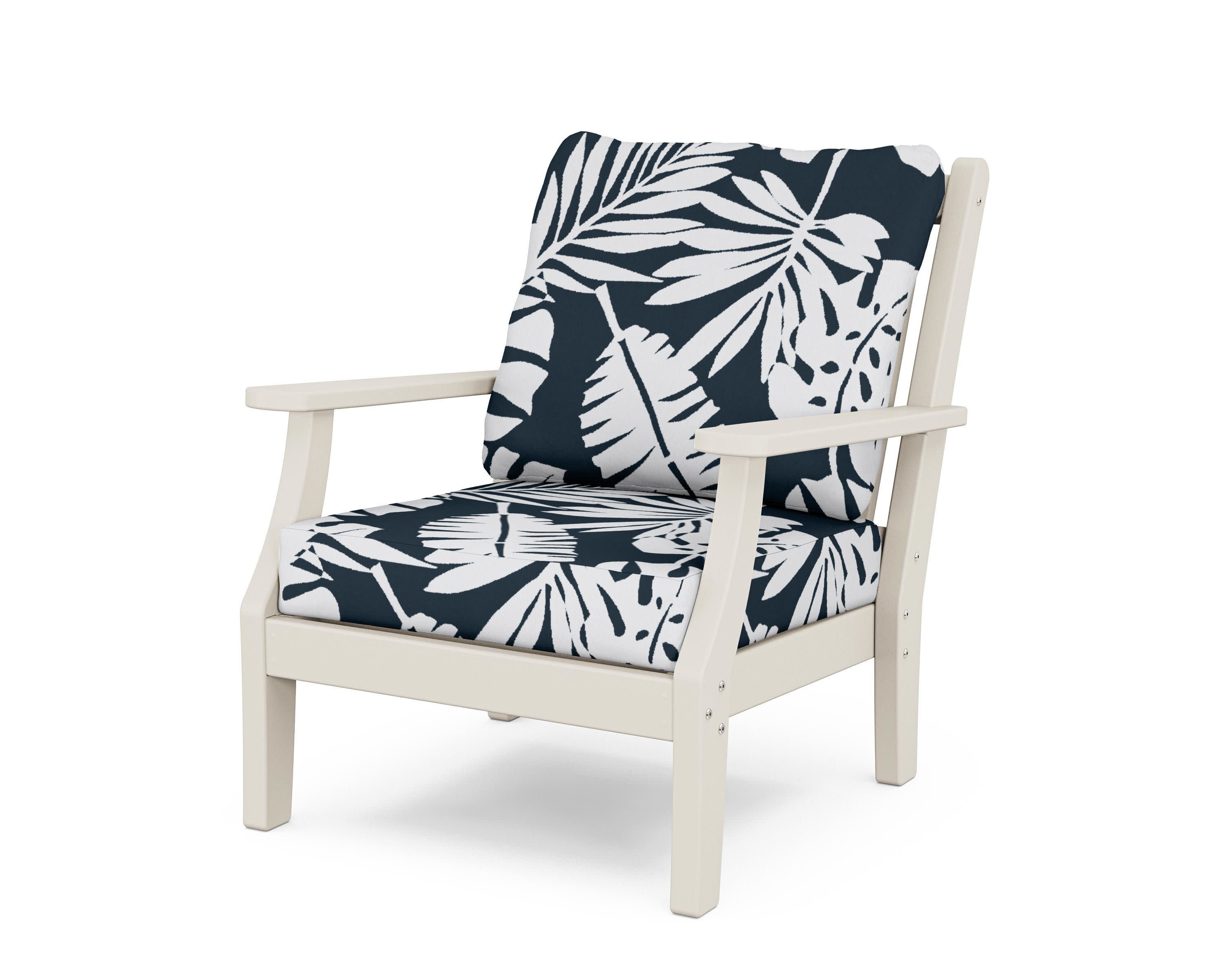 Wovendale Deep Seating Chair in Sand / Leaf Marine Indigo