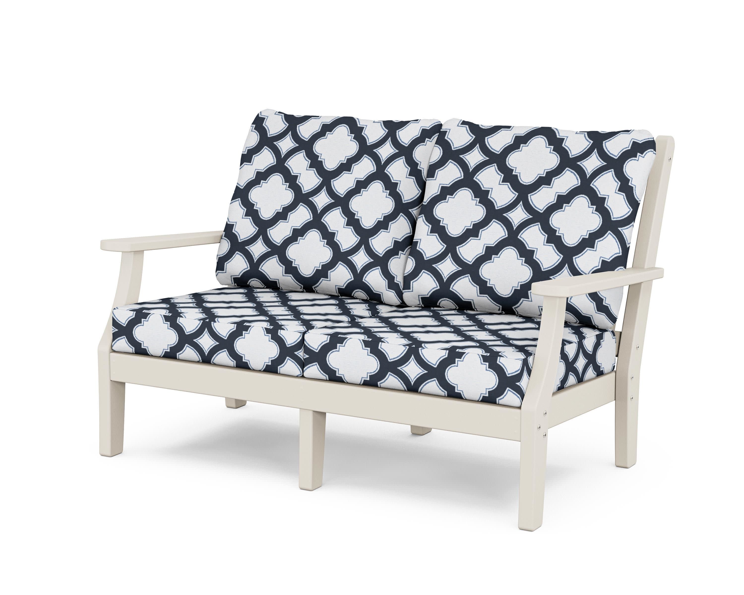 Wovendale Deep Seating Loveseat in Sand / Trellis Marine Indigo