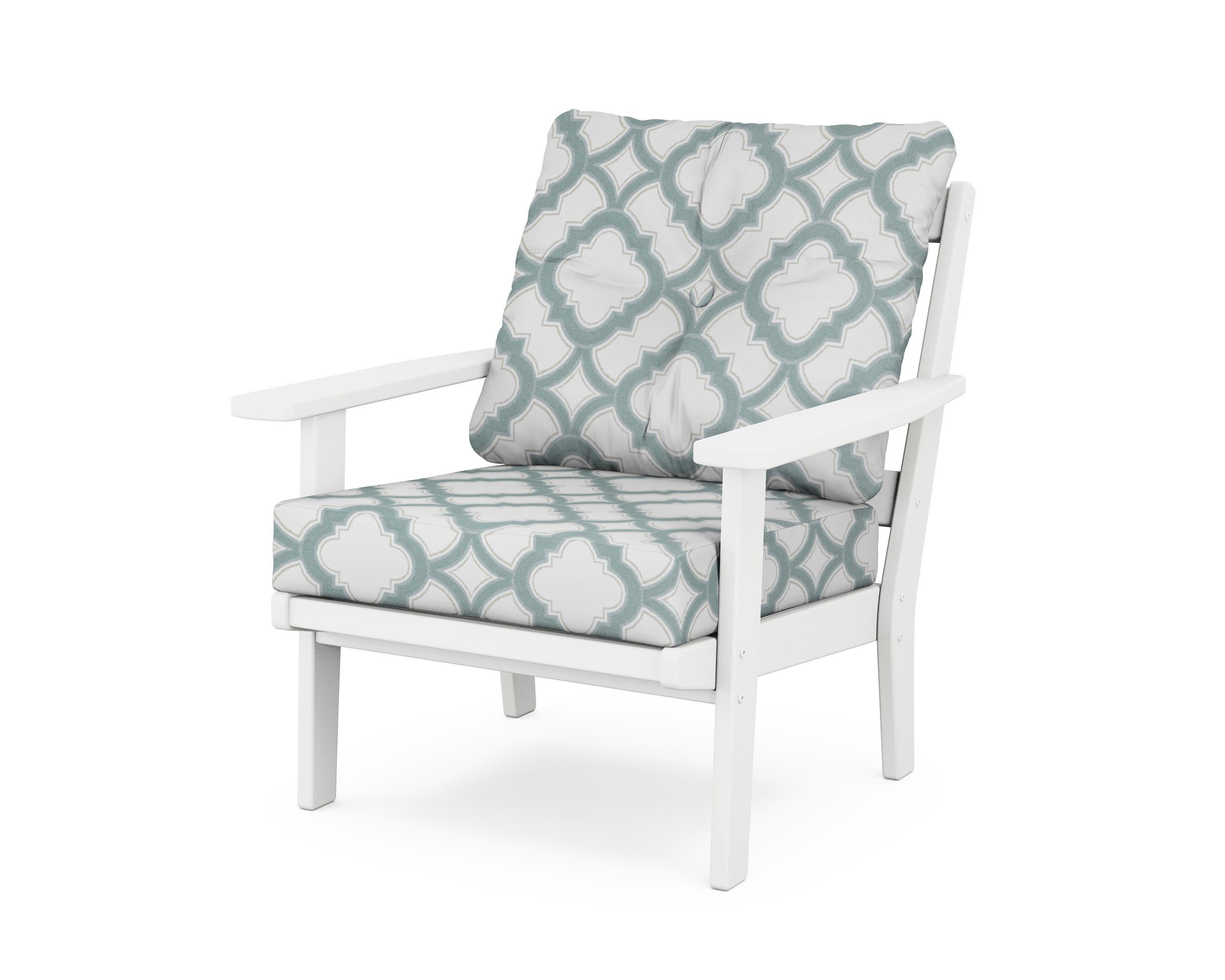 Prairie Deep Seating Chair in White / Trellis Glacier Spa